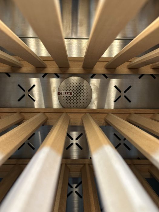 Винна шафа WITT WCF601852 Wine Cooler 2 температурні зони 193 пляшки