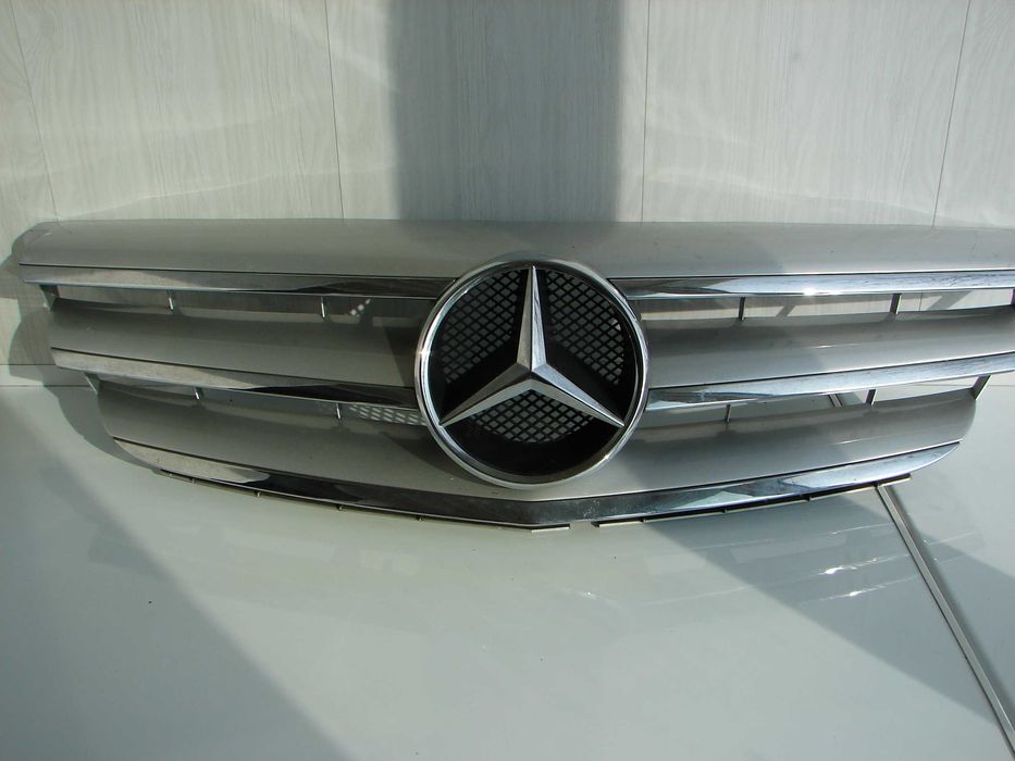 Mercedes w245 решётка решетка радиатора a1698800883