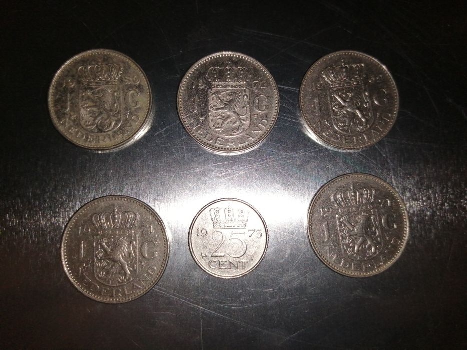 Moedas Holandesas em diferentes estados