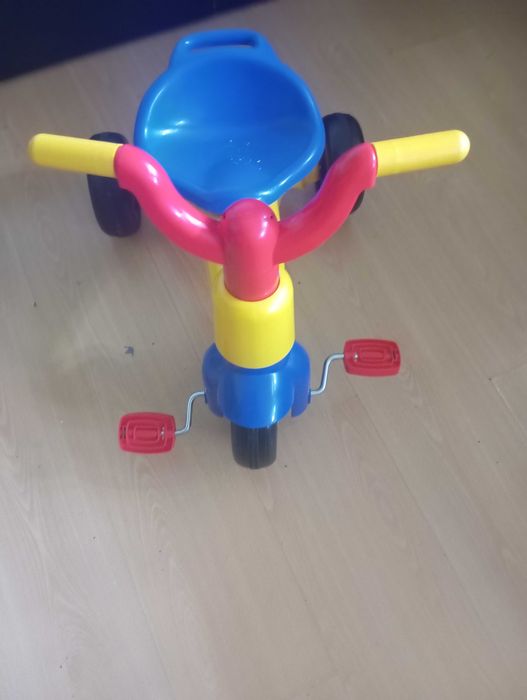 Vendo triciclo para criança novo promoção