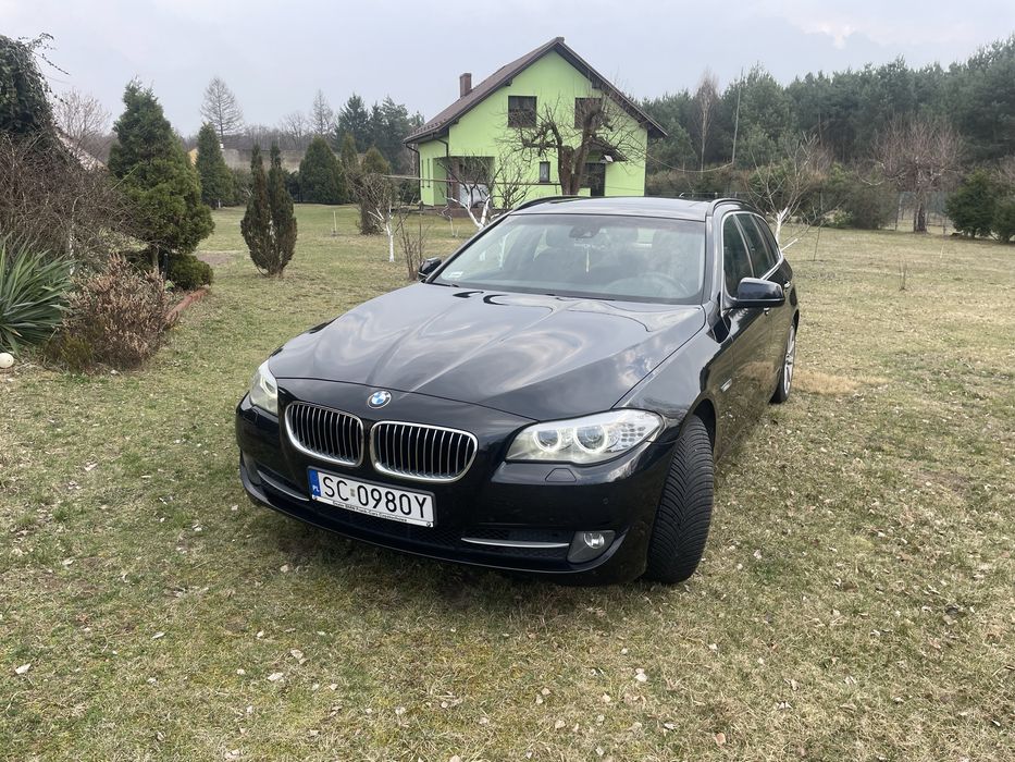 samochód osobowy BMW seria 5 wersja kombi