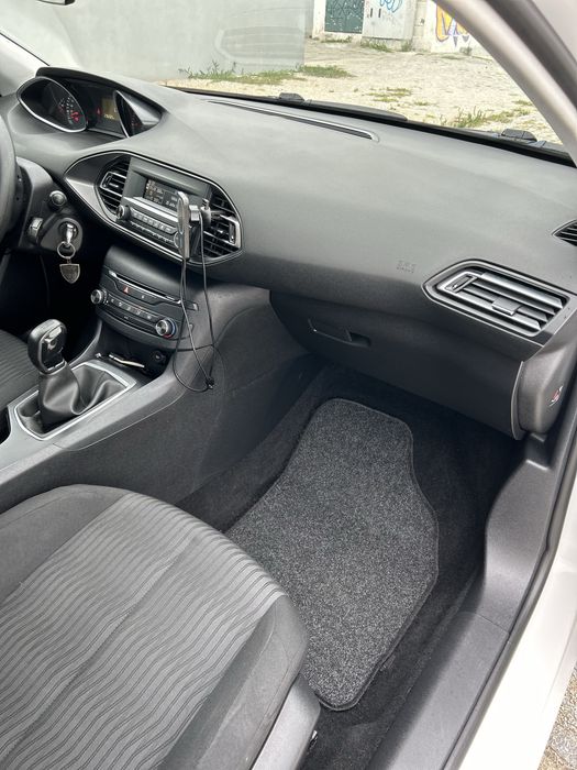 Peugeot 308 1.6 blue hdi