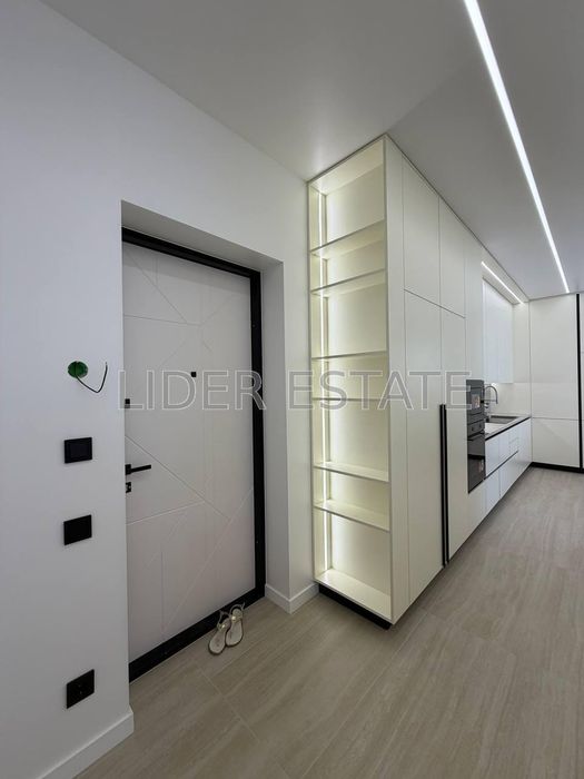 Продаж 2-кімнатної квартири в ЖК Uzh Towers | Слов'янська набережна, Ужгород