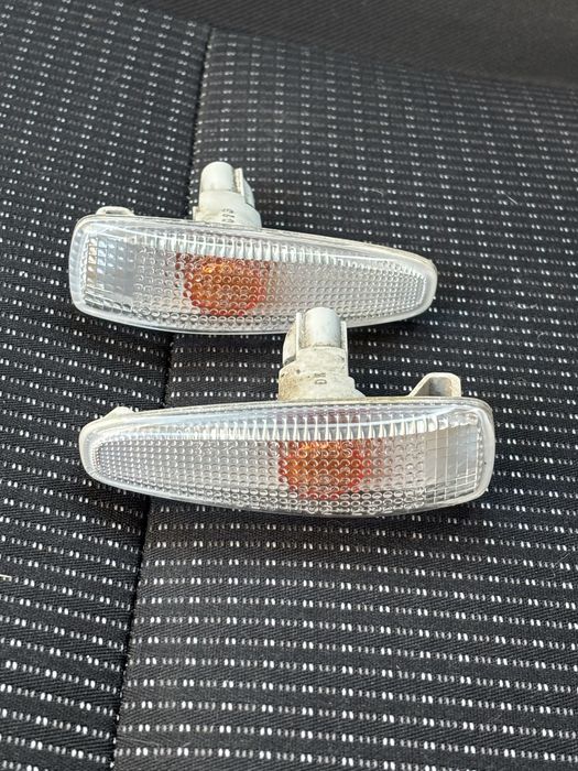 Kierunkowskazy Mitsubishi Lancer VIII