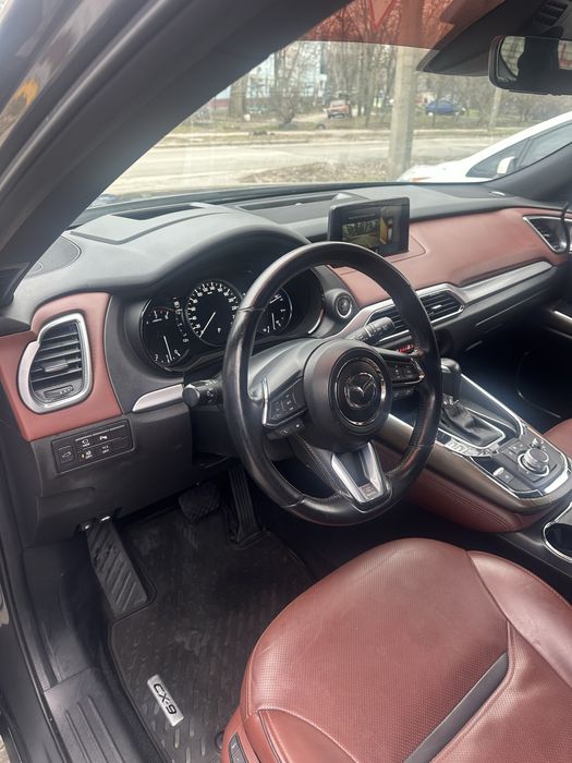 Mazda CX-9 Signature