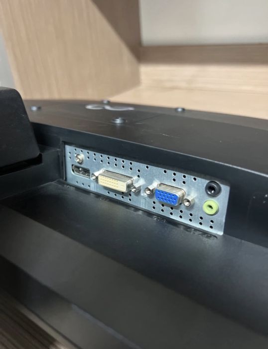 Monitor FUJITSU Sprawny 100%