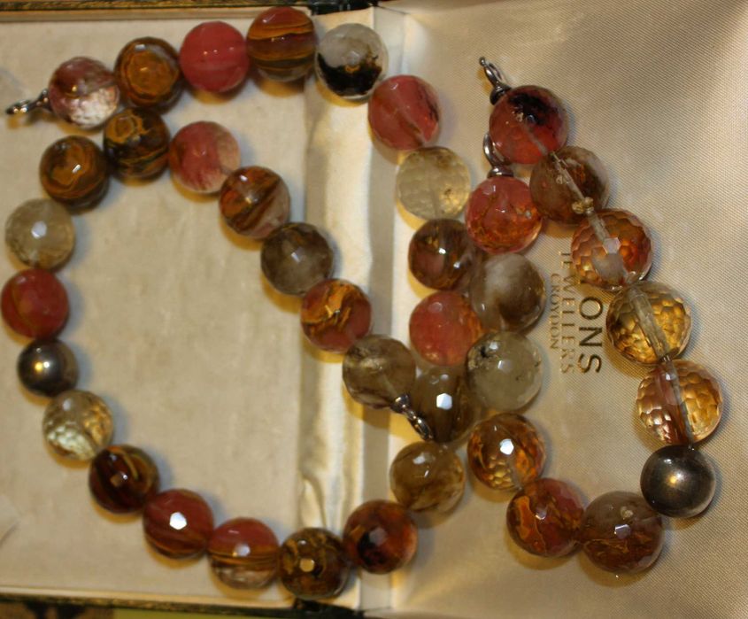 Komplet autorski z naturalnego,tygrysiego kwarcu,korale z bransoletką