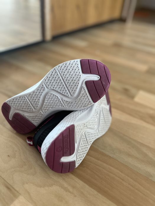 Кроссовки Bench