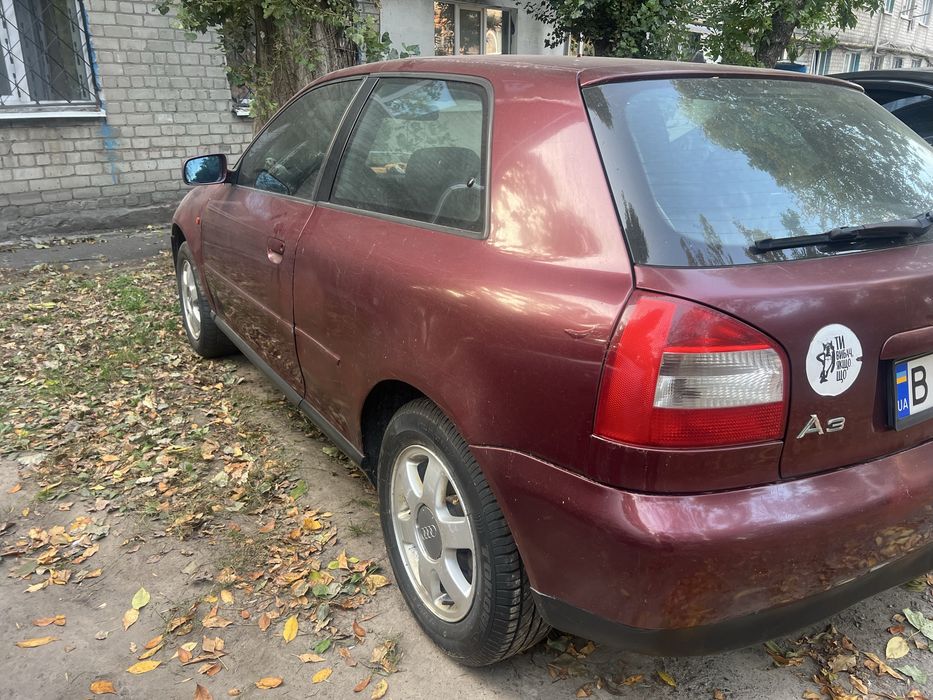 Продам ауді а3 1.6 бензин