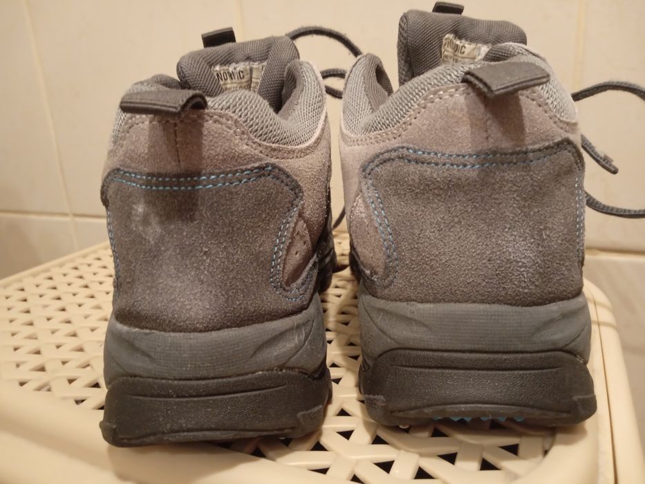 Nordic Grip - zamszowe buty z kolcami