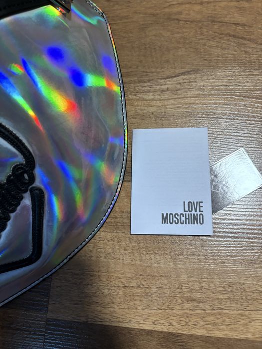 Nerka saszetka love moschino hologram hit