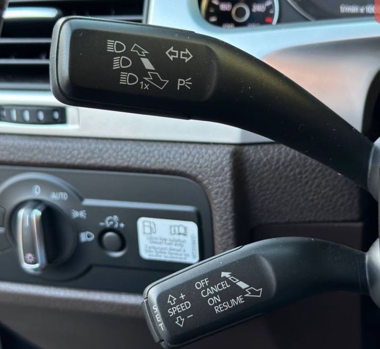 Фольцваген Туарег 2014 р 3 л.