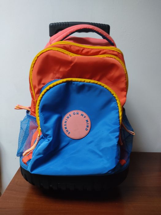 Mochila escolar com trolley