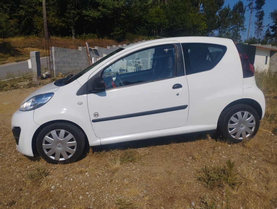 Peugeot 107 1.0 gasolina