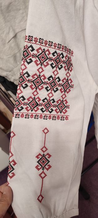 Вишиванка жіноча.