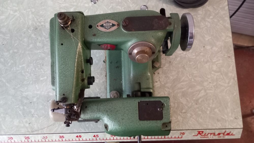 Maquina custura para casa