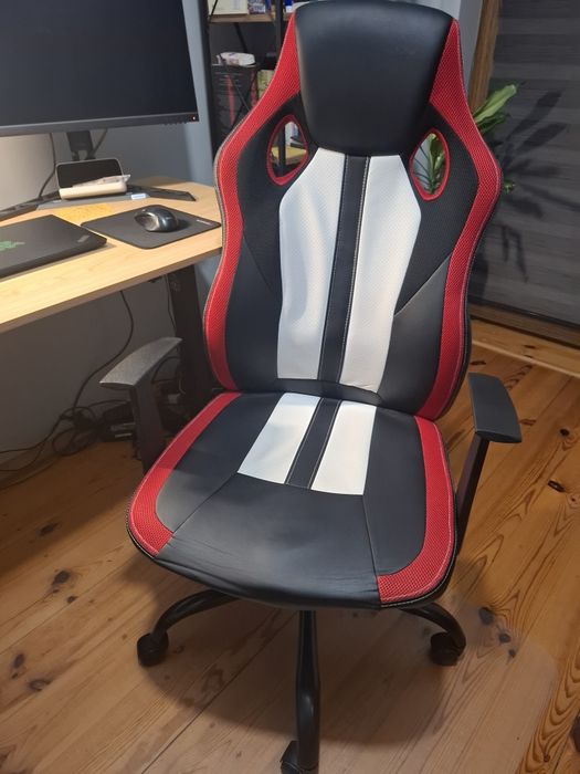 Fotel gamingowy, fotel do pracy przy komputerze
