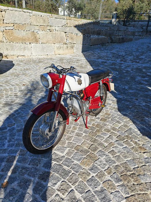 Motorizada casal