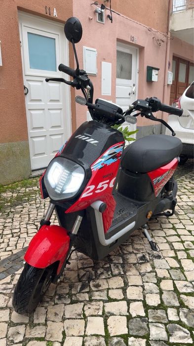 Vortex 250 com alguns acessorios