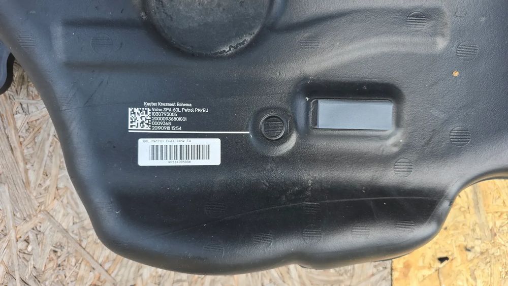 volvo v60 2020zbiornik paliwa 31478588