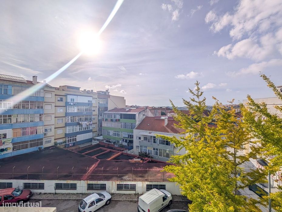 T3 Almada com Varanda