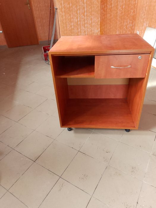 Lada sklepowa/ szafka na klucz