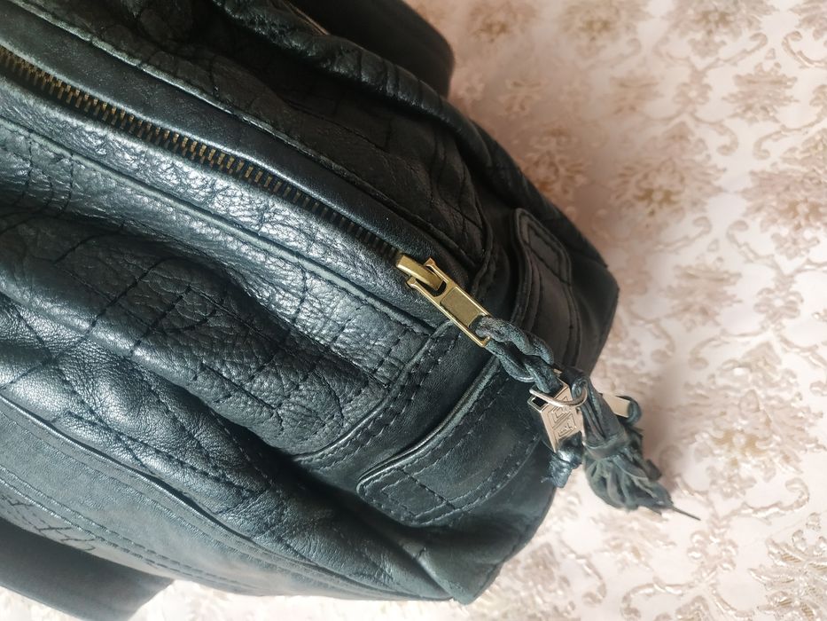 Шкіряна сумка Adolfo Dominguez