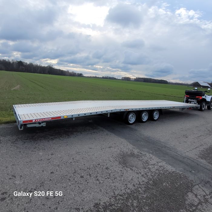 Wynajem lawety 8.5m laweta na busa dwa auta przyczepa 3 osiowa 3500 dmc VDI