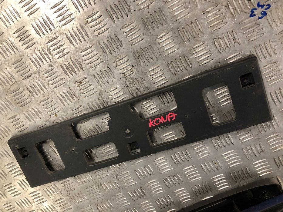 Ramka podkładka pod tablicę rejestracyjną Hyundai Kona