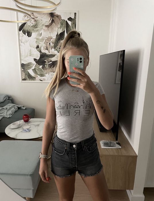 Szary t-shirt z napisem Berlin Primark XXS