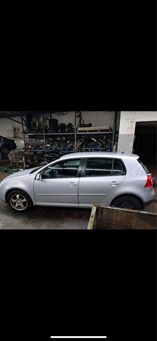 Запчасти Шрот Гольф 5 хетчбек авторозборка VW Golf 5 запчастини гольф