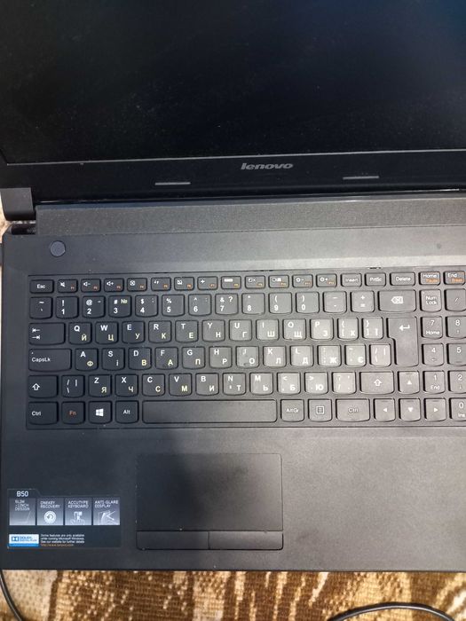 PC Portable Lenovo B50-30, 15,6 Pouces, Avec RAM Et HDD, Non Testé, Vendu Pour Pièces Détachées