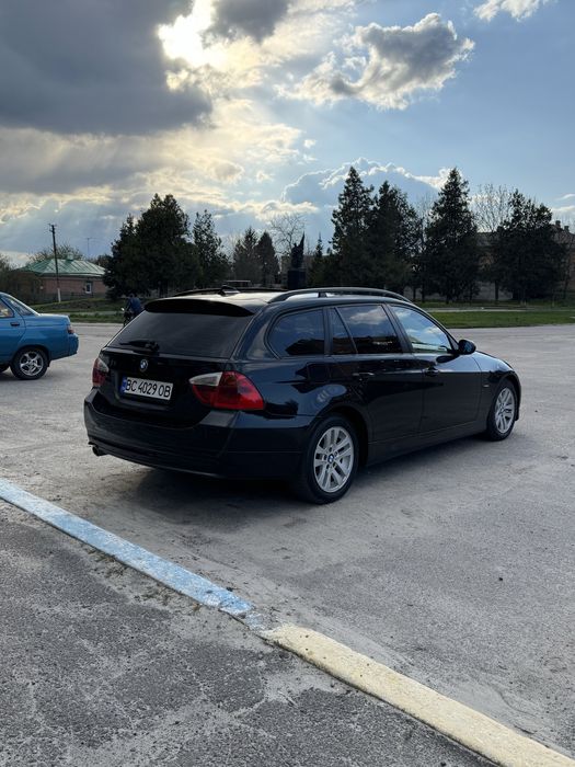 BMW E91 2.0d automatic