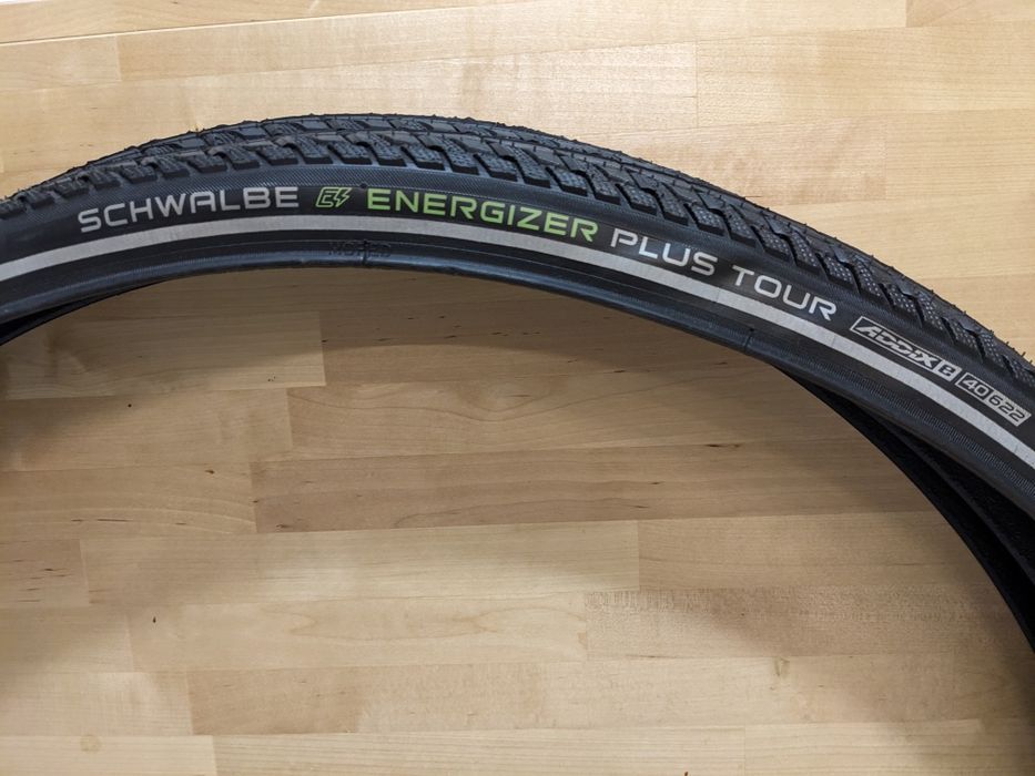 Opona Schwalbe Plus Tour Addix E 622c 40mm 28 cali drutówka