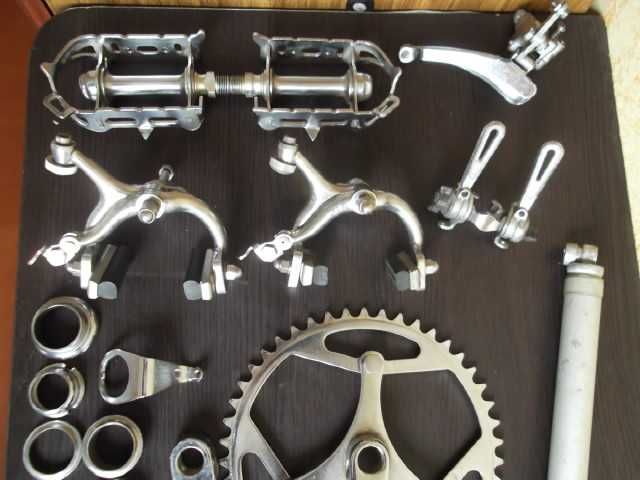 Педали, тормоза, шатун, втулки старт-шоссе хвз, рулевая.