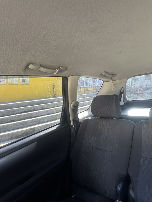 Продам тойота авесис версо