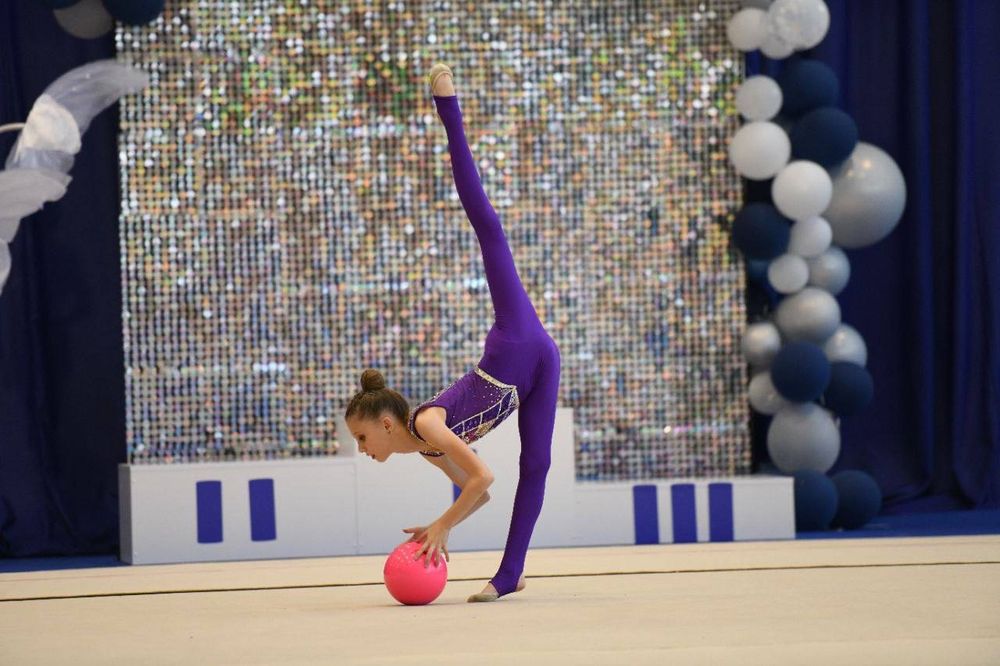 Купальник (комбінезон) для художньої гімнастики на зріст 138-150