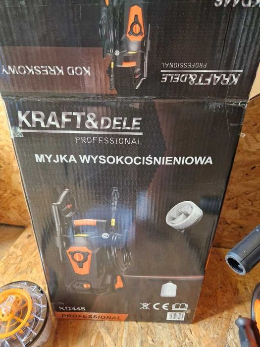 Мийка високого тиску 200 бар, 2000 Вт. Мийка автомобільна. Кёрхер.