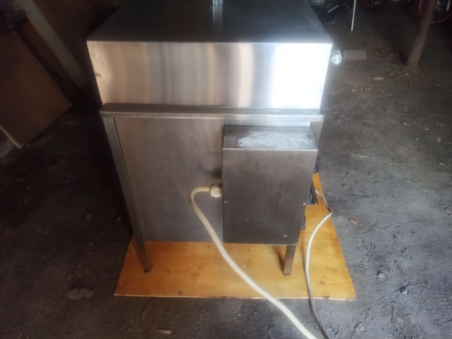 Электрошашлычница Кебаб