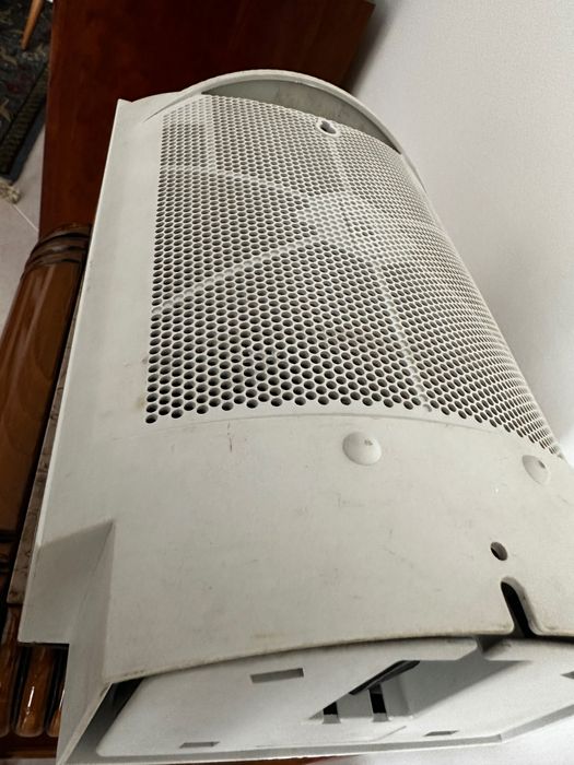 Pequeno aquecedor e ar condicionado,