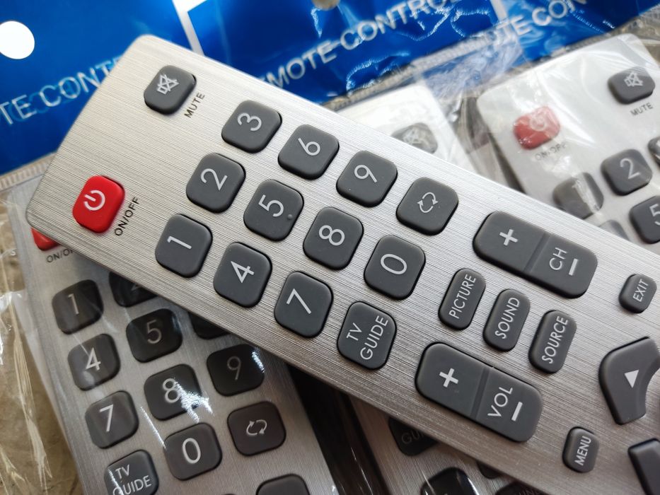 NOWY ORYGINALNY Pilot telewizorów Sharp Aquos Technika Blaupunkt