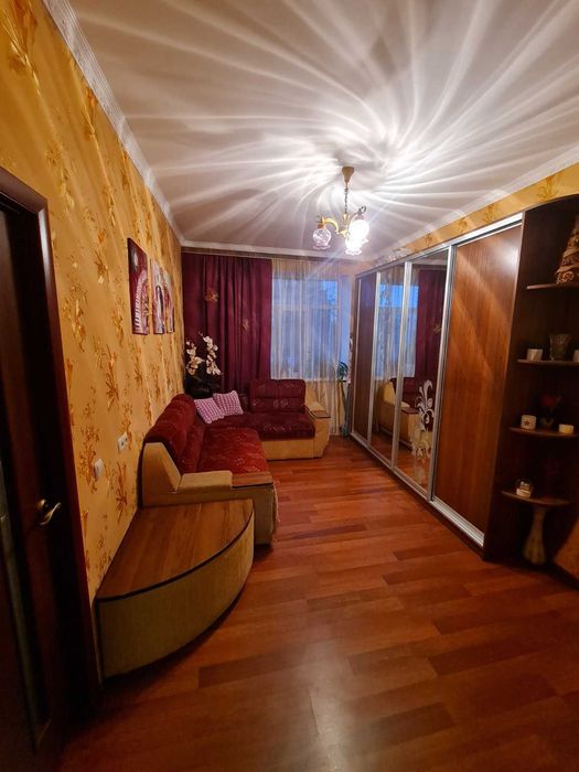 Продам 4 кім. квартиру, вул.Нижній Вал 23-В, Поділ
