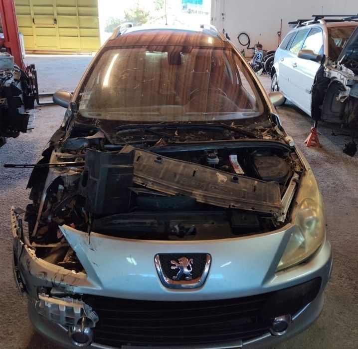 Peugeot 307 1.6 Hdi 6 vel ano 2006 para peças todo Material disponível