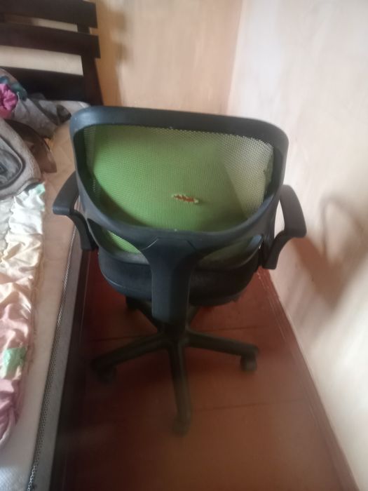 Офісне крісло гідравлічне