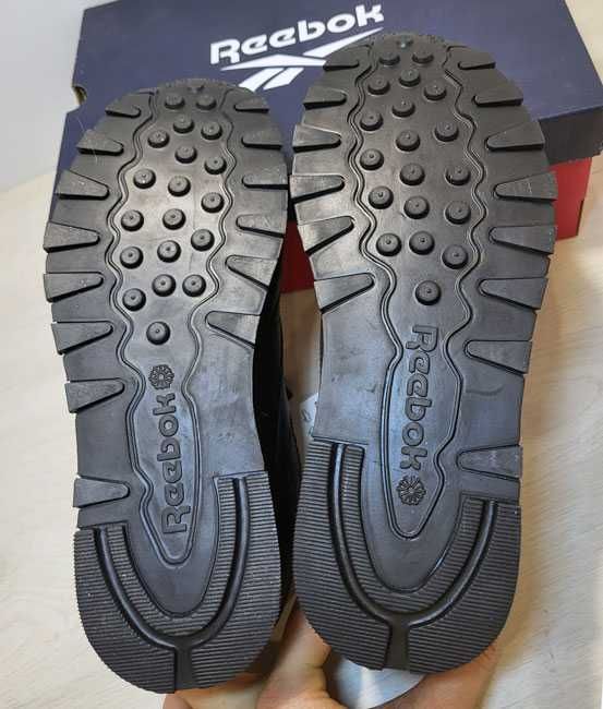 Новые! Кожаные кроссовки Reebok Classic Leather. 40.5 р-р, 26см.