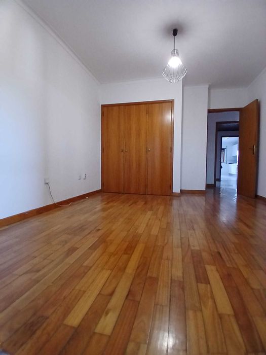 Apartamento T2+1 Creixomil