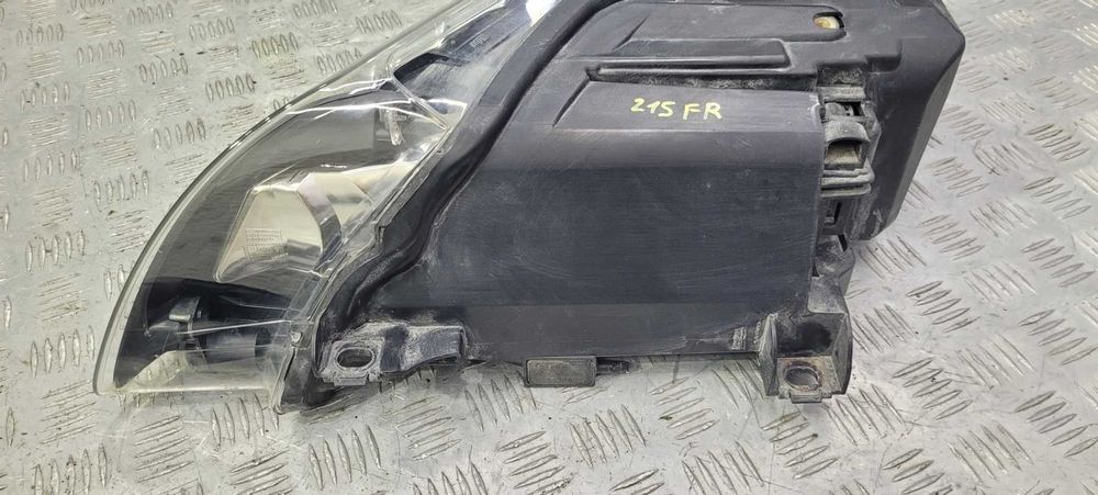 Фара права для Audi Q7 2009-2015