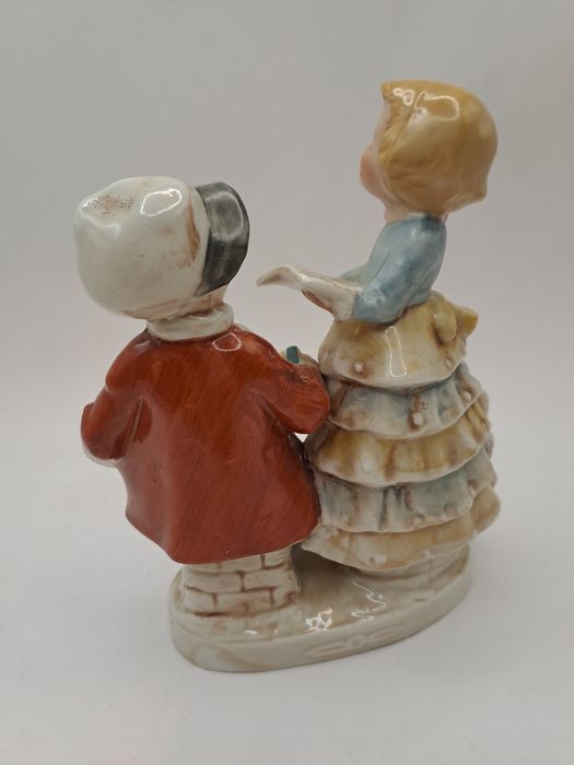 Статуетка. Статуэтка. Фарфоровая статуэтка. Графенталь.