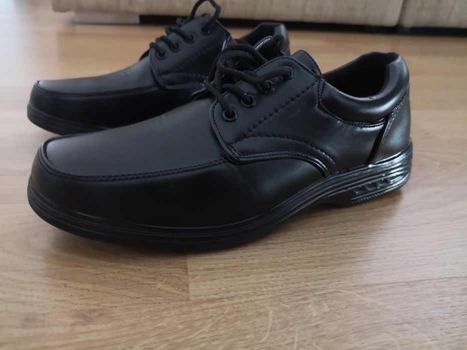 Sapatos Homem novos