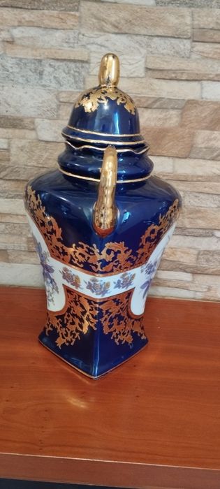 Vintage Jar/Container465657653238190082